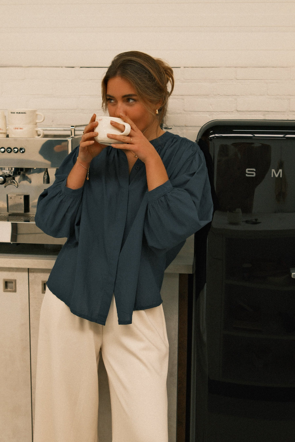 THE NORAH SHIRT NAVY